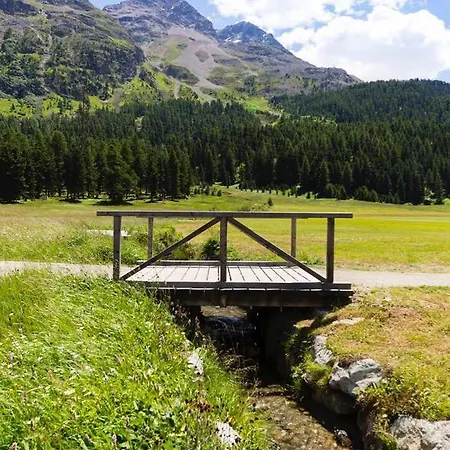 River Bed & Breakfast Sankt Moritz
