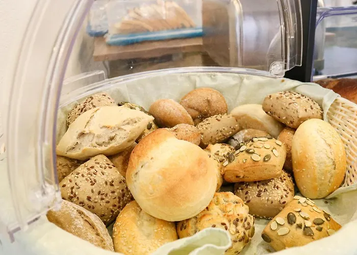 Bed & Breakfast River 3*