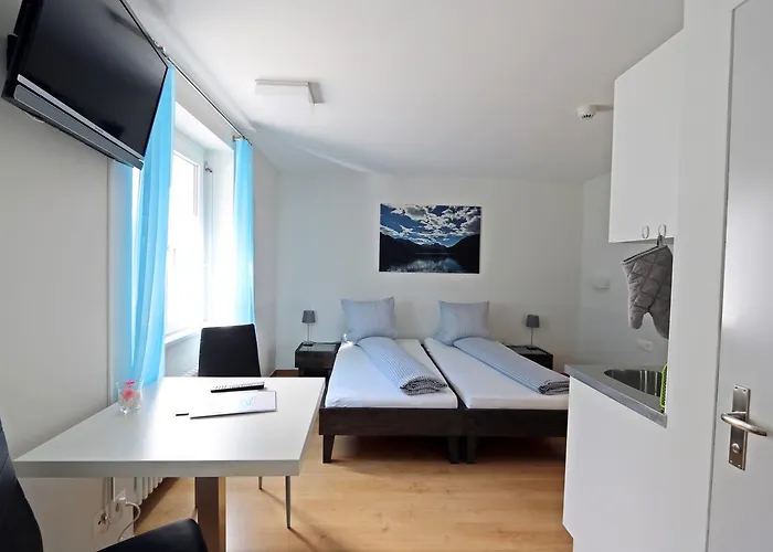 River Bed & Breakfast 3*