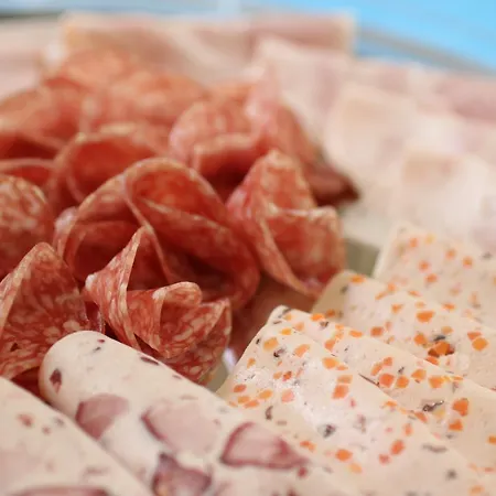 Couette-café River 3*